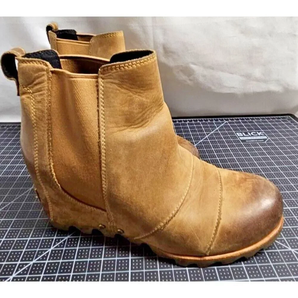 SOREL Lea wedge‎ Joan of Arctic boots woman 8.5 Tal leather slip on
